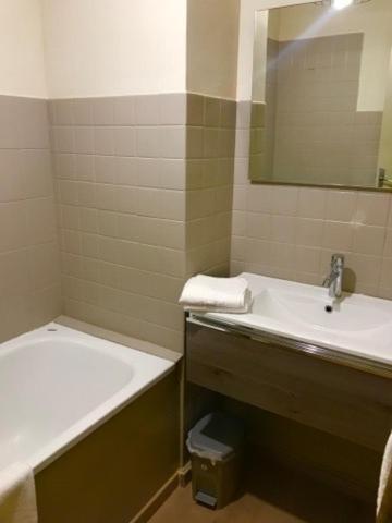 Appartement Les Résidences Du Port Meublés Porto (Corsica)